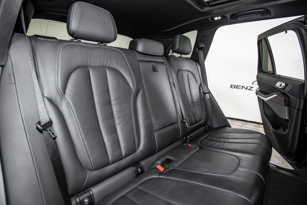 Used 2019 BMW X5 xDrive40i w/ M Sport Package AWD/4WD image 15