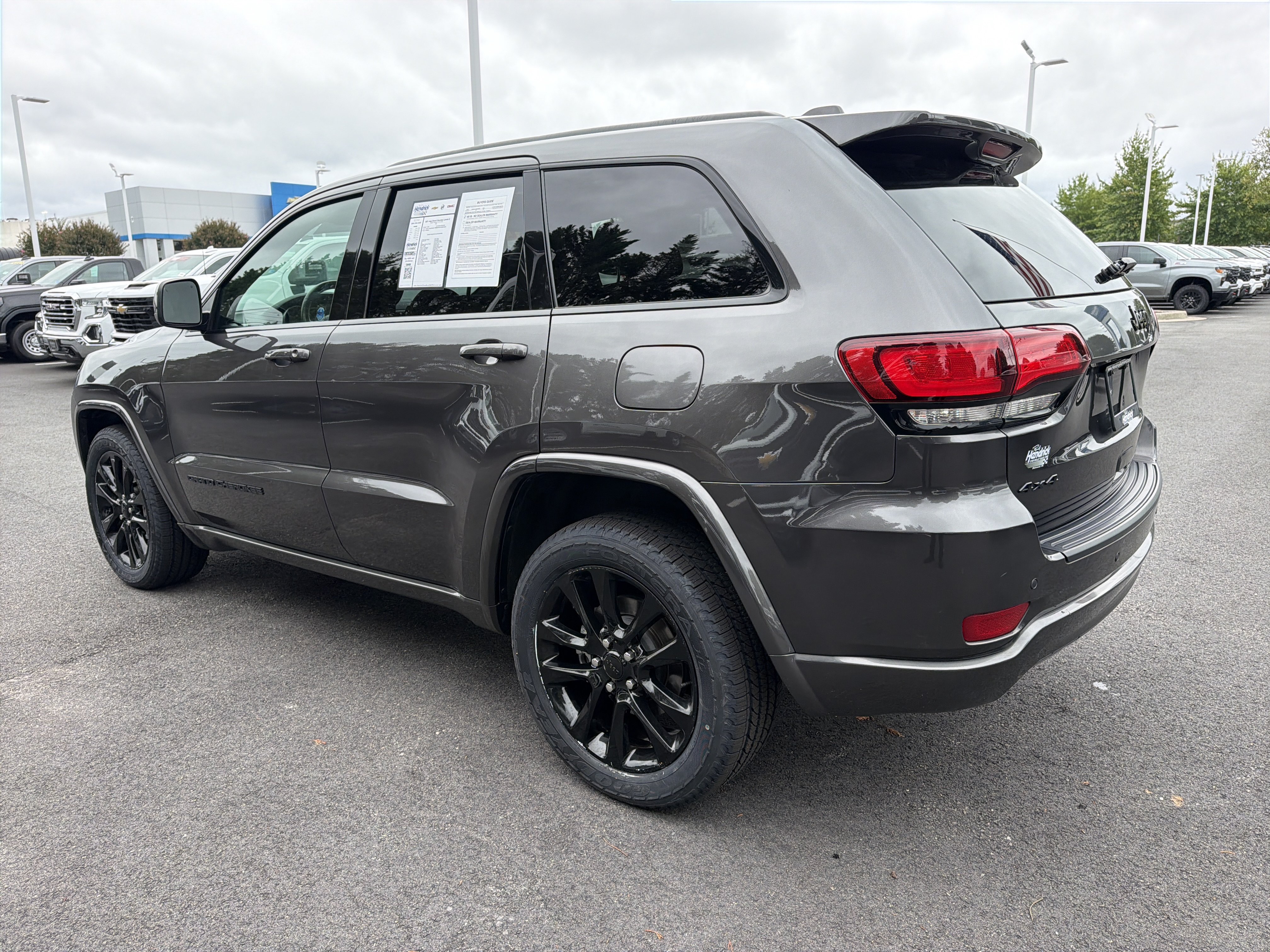 Used 2021 Jeep Grand Cherokee Laredo X AWD/4WD image 8