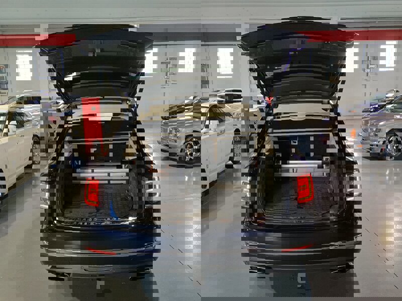 Used 2017 Bentley Bentayga image 29