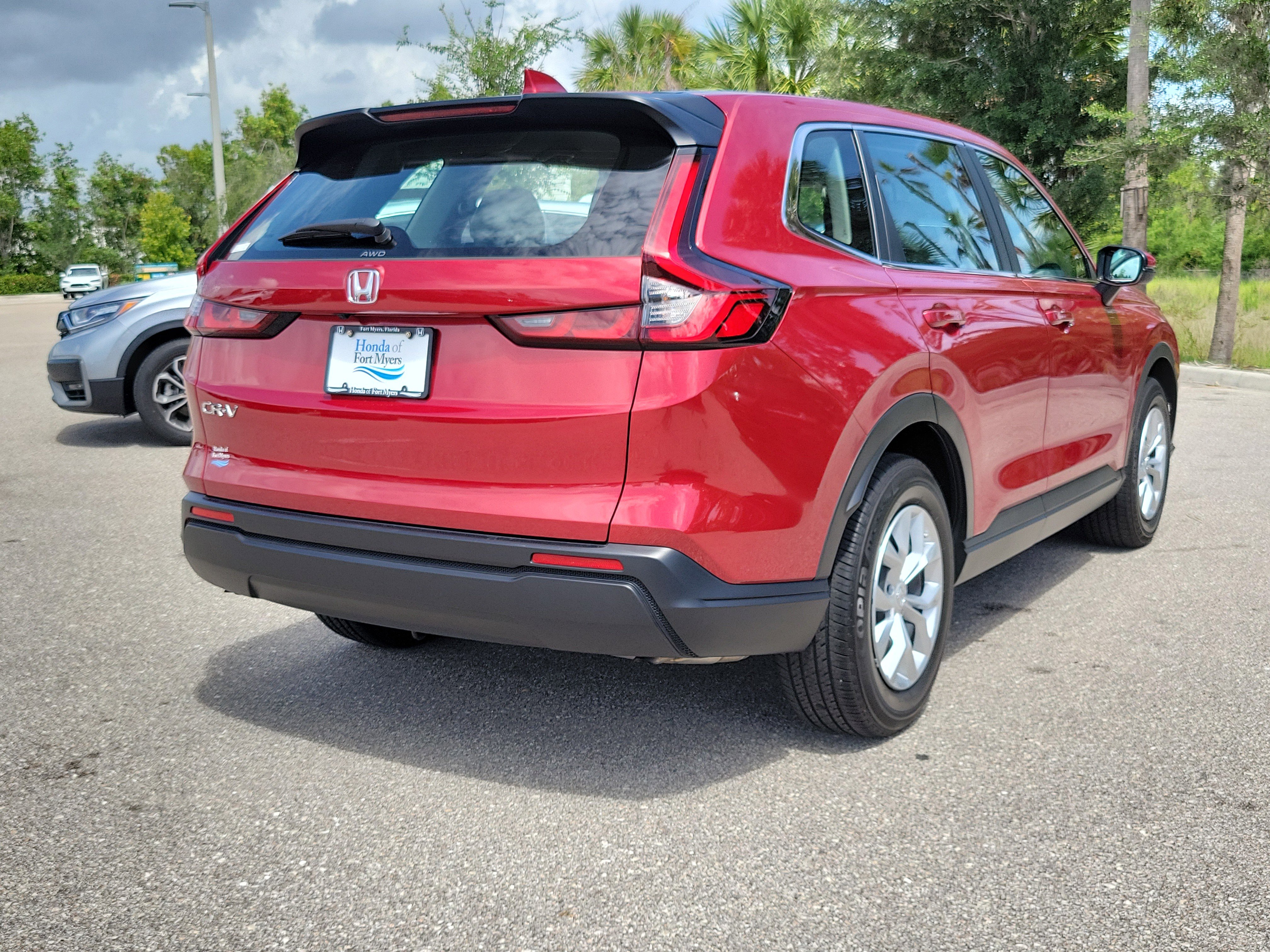 Used 2024 Honda CR-V LX image 6