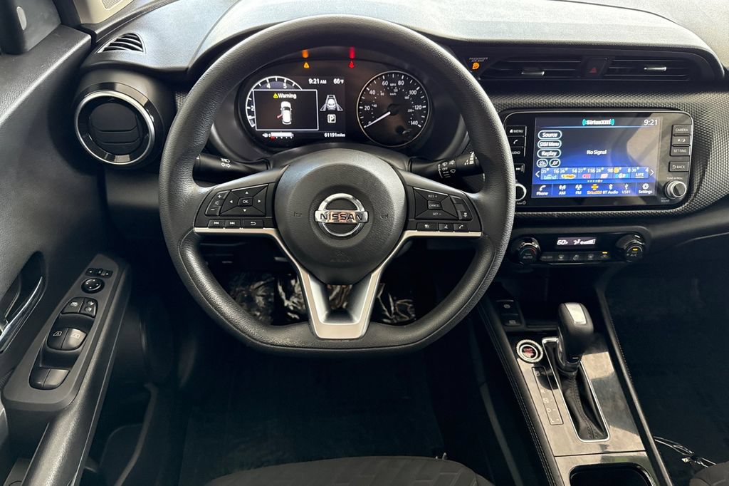 Used 2021 Nissan Kicks SV FWD image 11