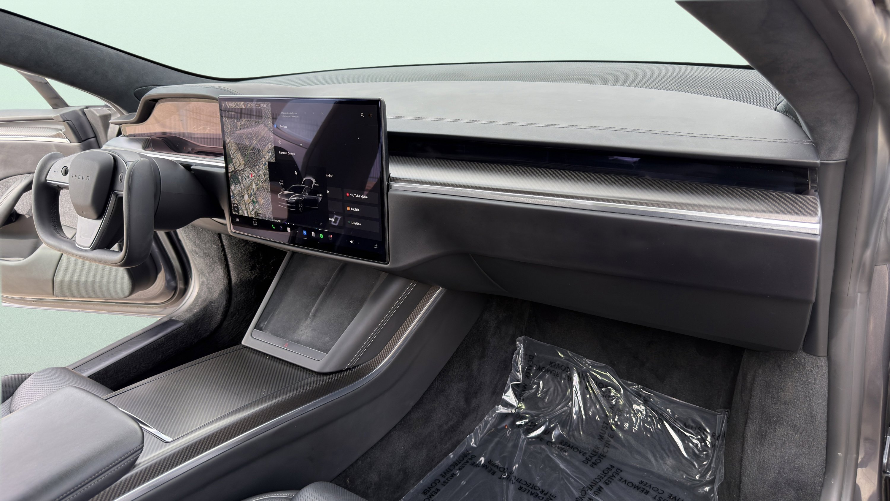 Used 2022 Tesla Model S Plaid image 48