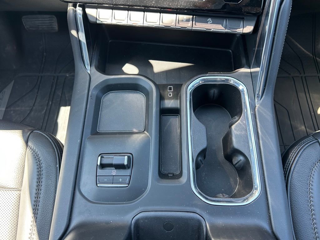 Used 2024 GMC Sierra 2500 Denali AWD/4WD image 5
