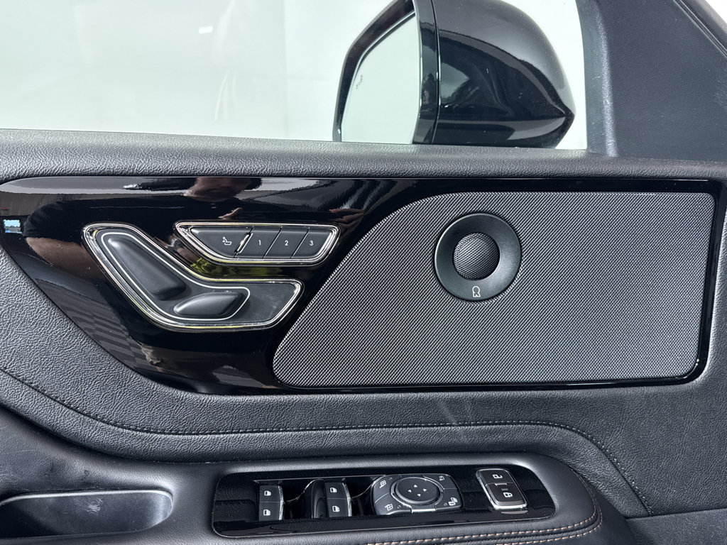 Used 2023 Lincoln Aviator Reserve w/ Elements Package Plus AWD/4WD image 25