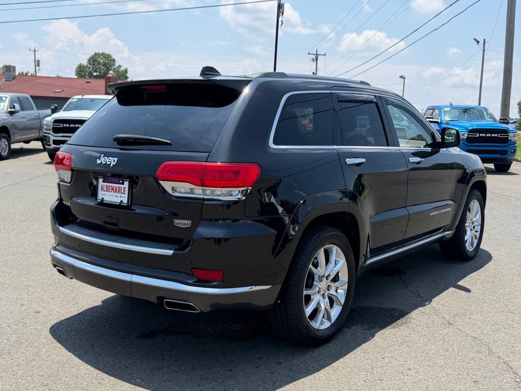 Used 2016 Jeep Grand Cherokee Summit AWD/4WD image 3