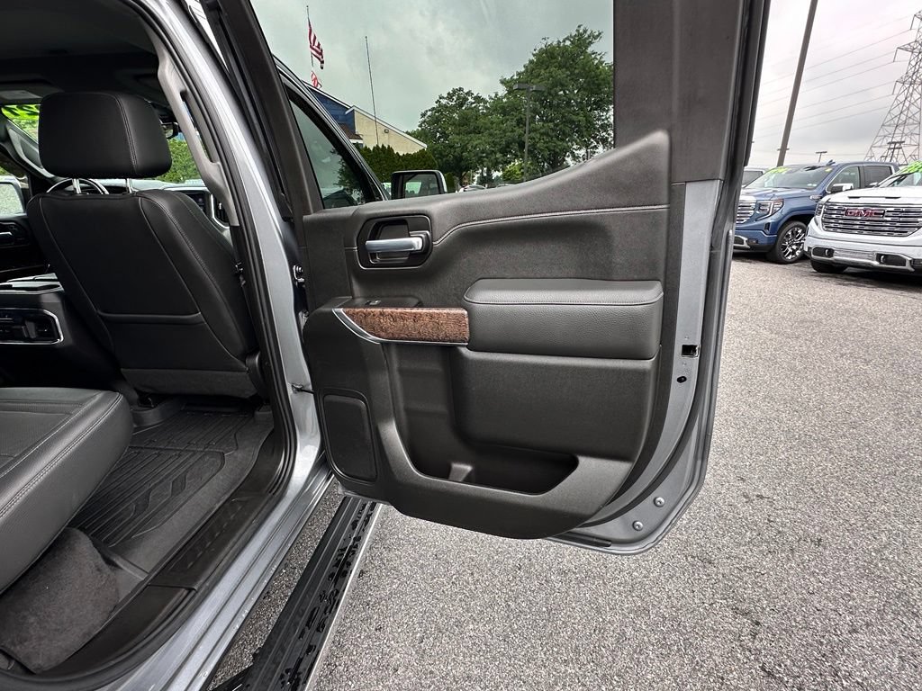 Used 2021 GMC Sierra 1500 Denali w/ Denali Ultimate Package AWD/4WD image 18