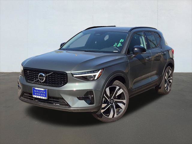 New 2026 Volvo XC40 B5 Ultra w/ Climate Package AWD/4WD image 1