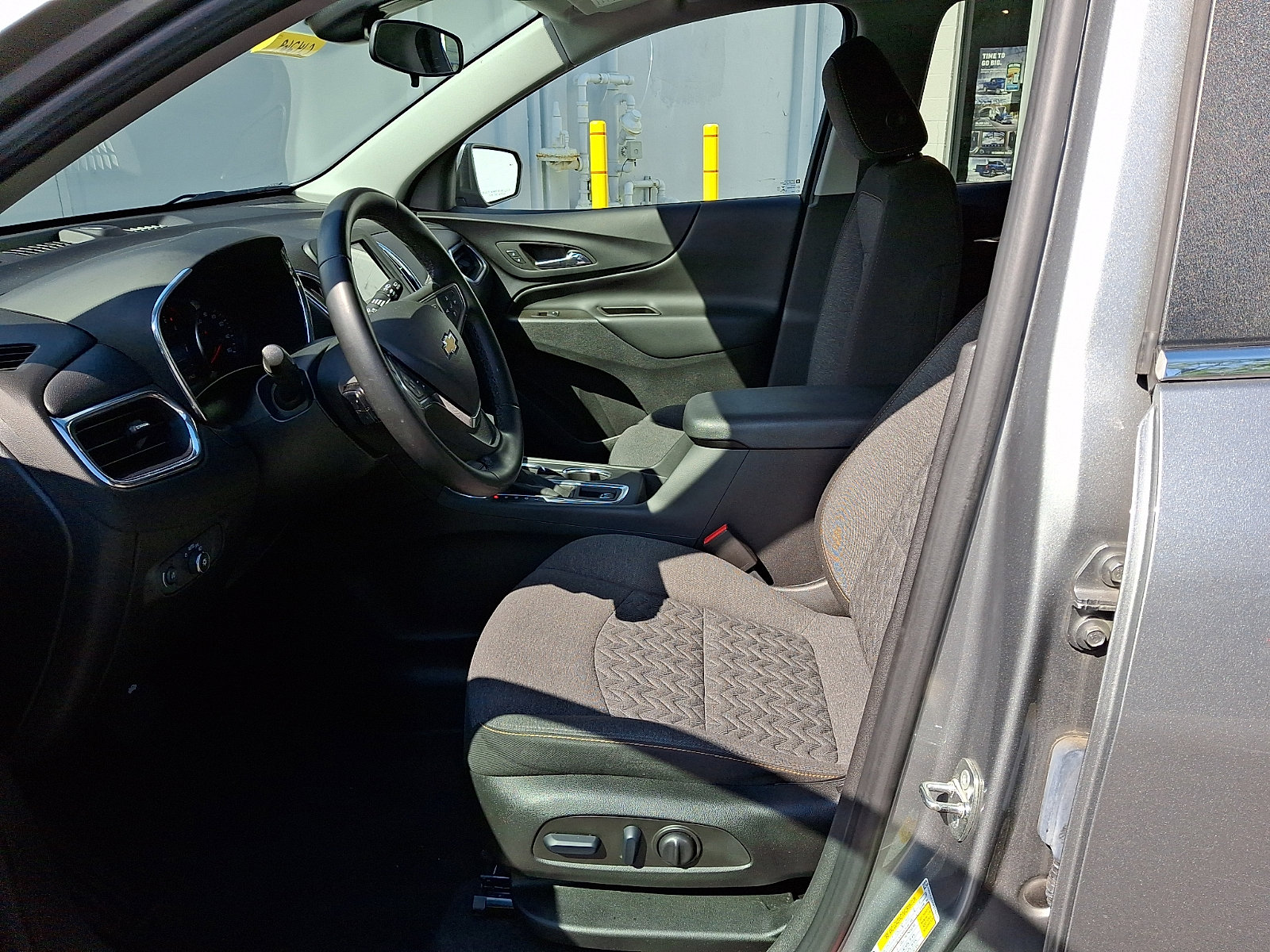 Certified 2023 Chevrolet Equinox LT AWD/4WD image 15