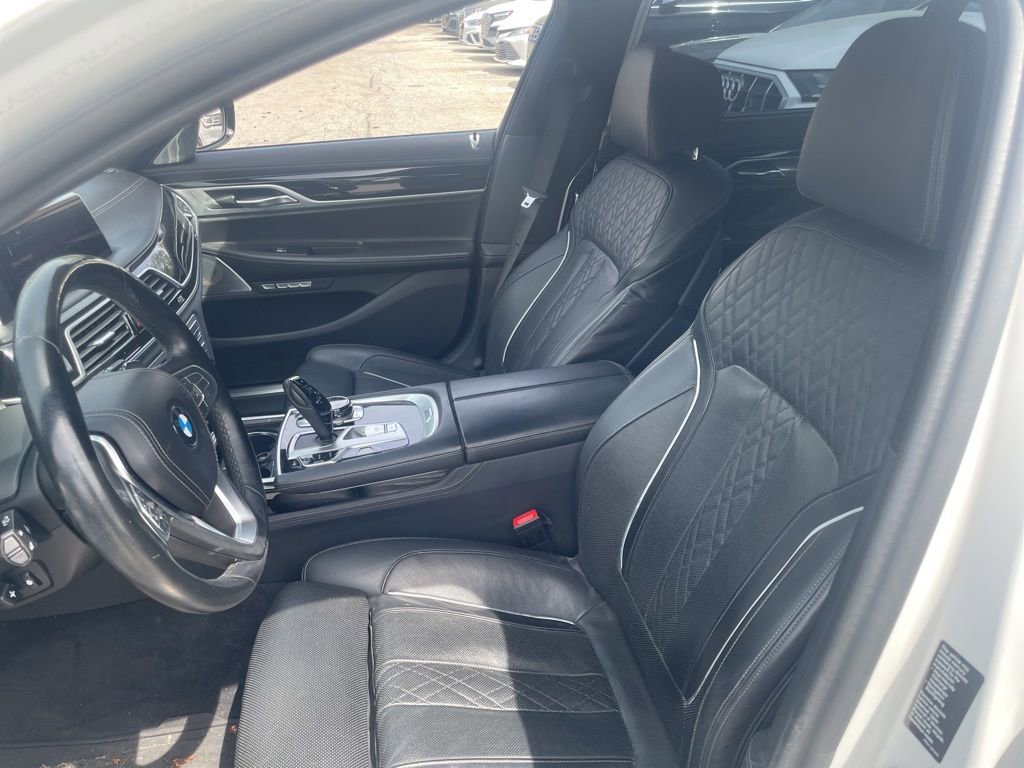 Used 2018 BMW 750i xDrive image 11