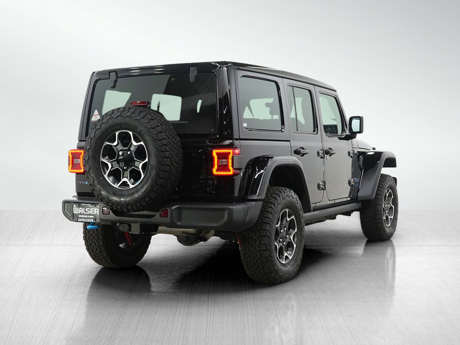 Used 2023 Jeep Wrangler Unlimited Rubicon 4xe w/ Cold Weather Group image 5