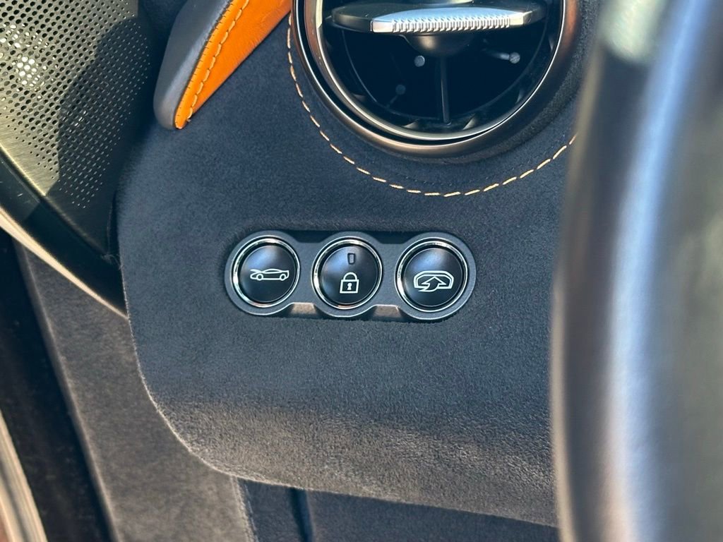 Used 2019 McLaren 720S Performance image 36