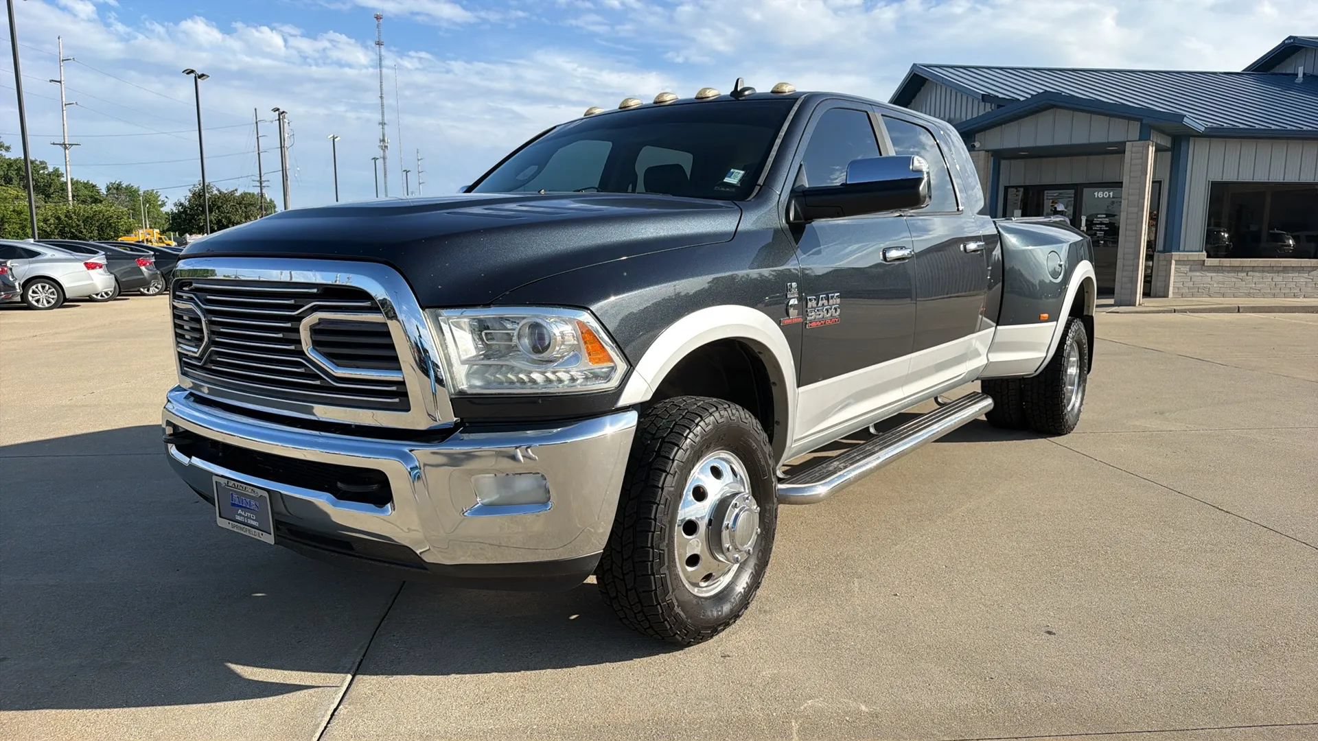 Used 2013 RAM 3500 Laramie AWD/4WD image 2