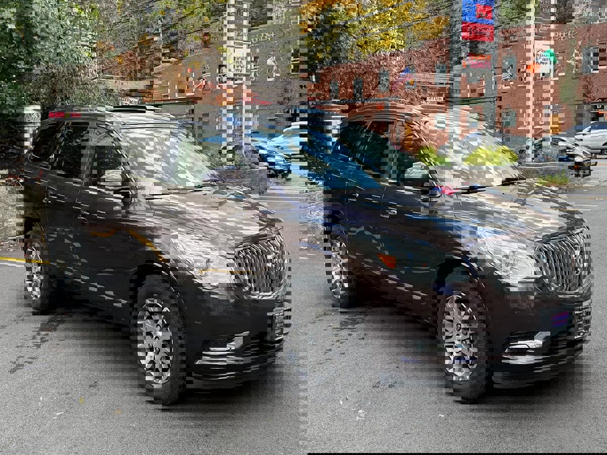 Used 2017 Buick Enclave Leather image 6