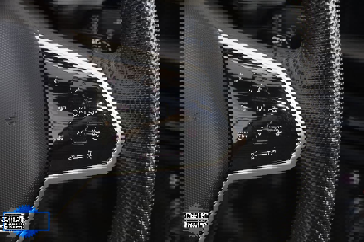 Used 2024 Volkswagen Jetta GLI Autobahn image 36