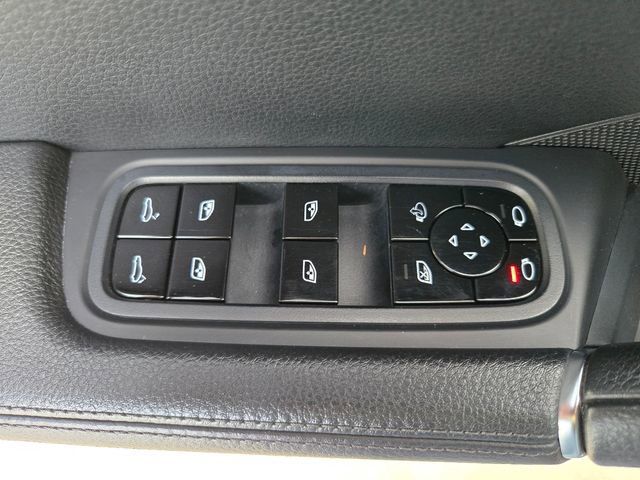 Used 2019 Porsche Cayenne AWD/4WD image 17