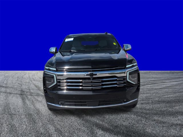 Used 2025 Chevrolet Suburban Premier AWD/4WD image 9