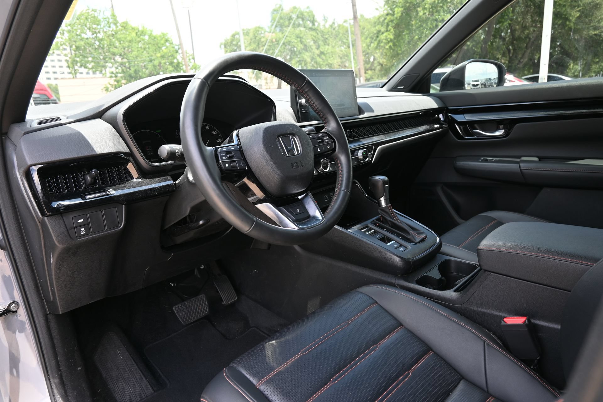 Used 2023 Honda CR-V Sport Touring image 16
