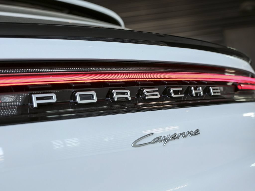 Certified 2026 Porsche Cayenne Coupe AWD/4WD image 14