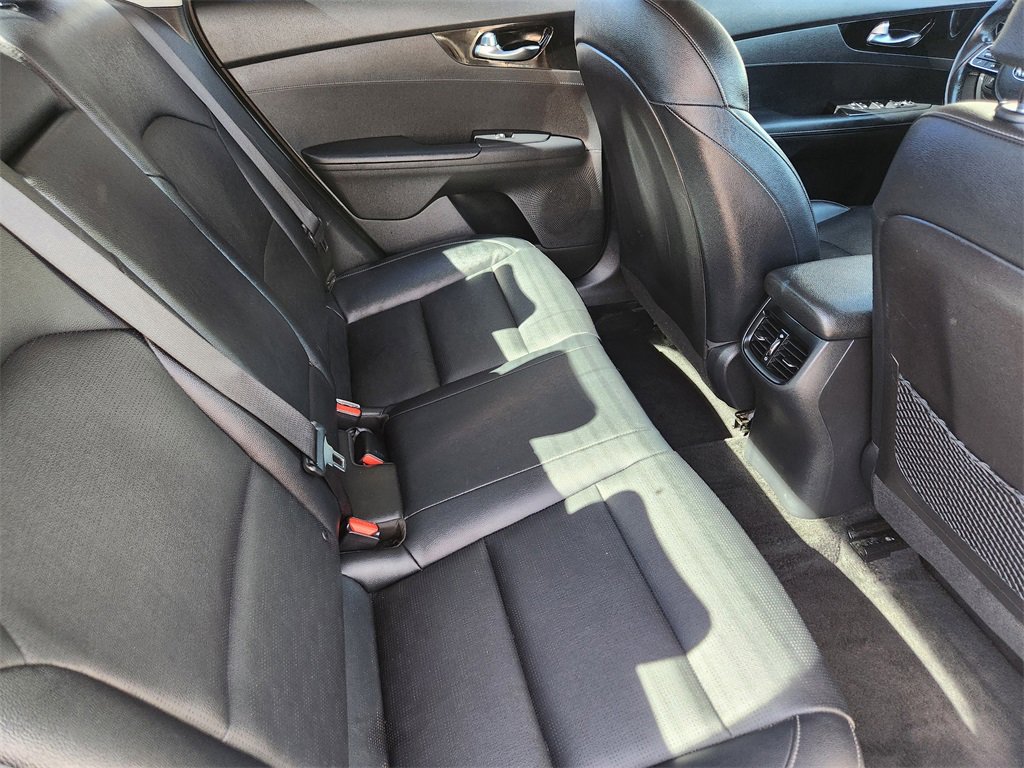 Used 2021 Kia Forte EX image 30