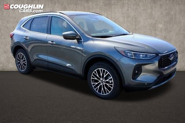New 2024 Ford Escape SE w/ PHEV Premium Package