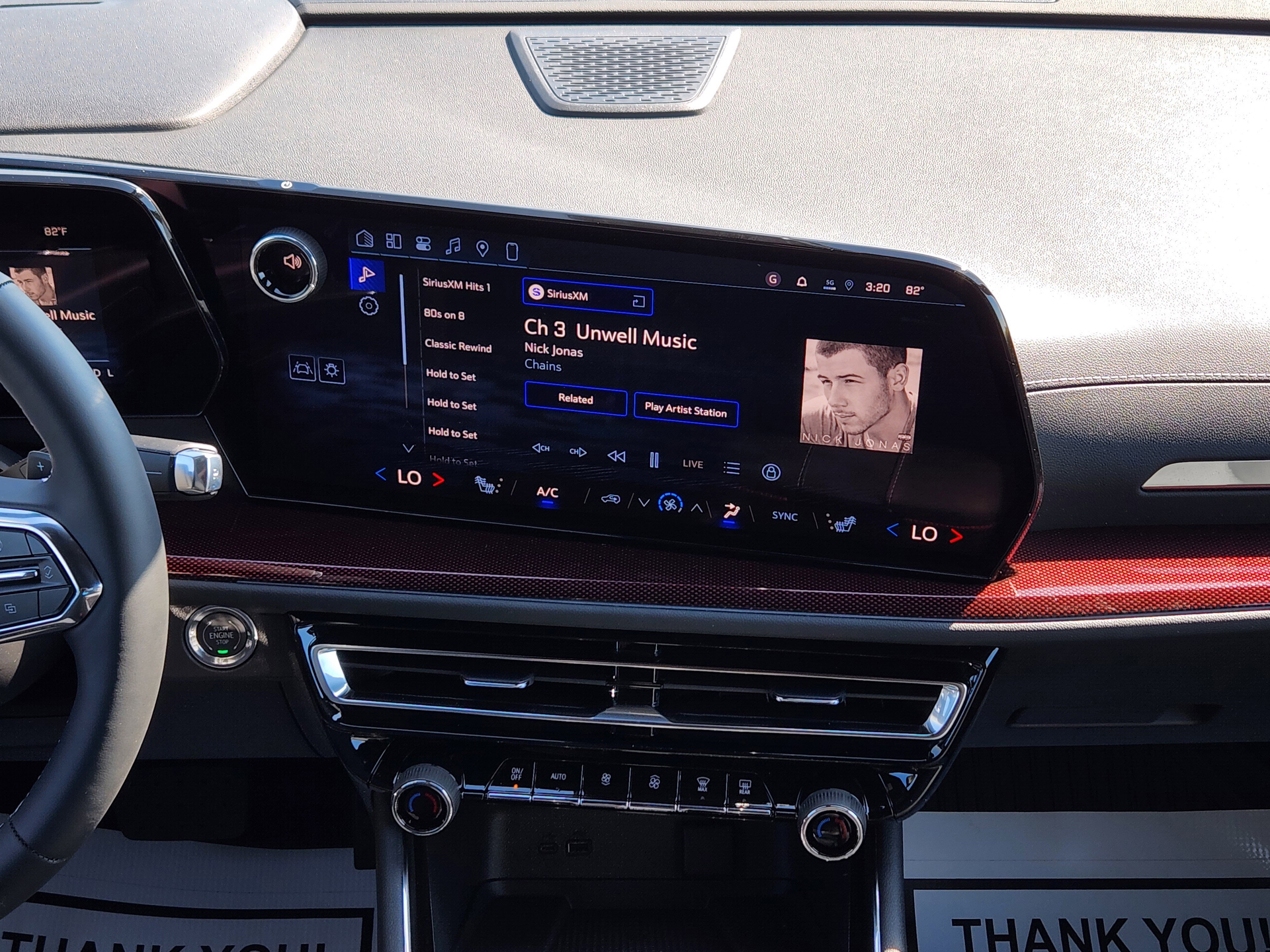 New 2026 Chevrolet Traverse Z71 AWD/4WD image 13