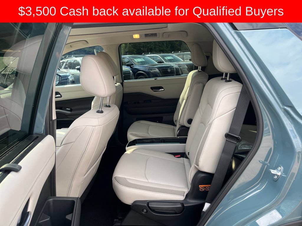 New 2026 Nissan Pathfinder Platinum FWD image 26