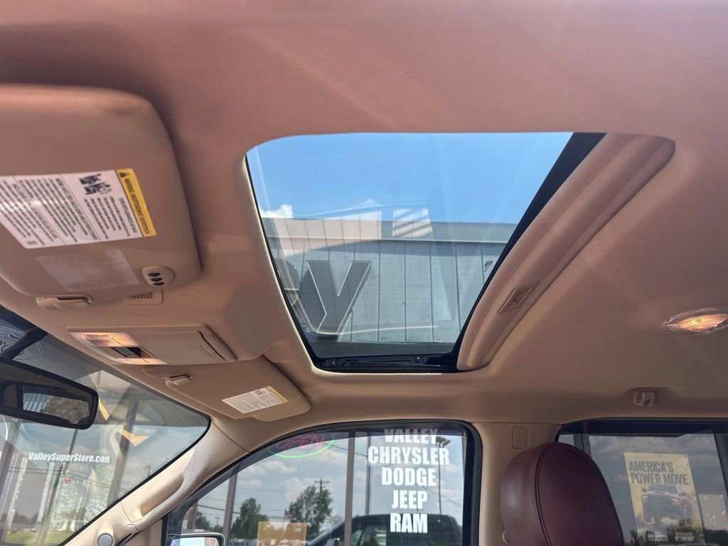 Used 2014 Ford F150 King Ranch w/ King Ranch Luxury Package AWD/4WD image 18