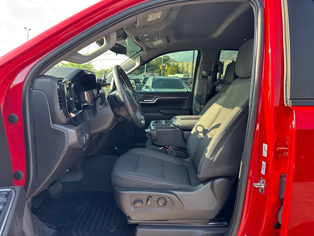 Used 2023 Chevrolet Silverado 1500 RST AWD/4WD image 13