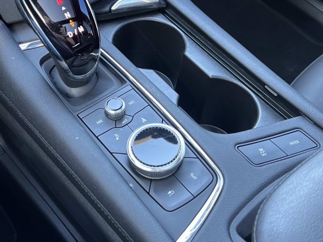 Certified 2024 Cadillac XT5 Premium Luxury w/ LPO, Floor Liner Package AWD/4WD image 26
