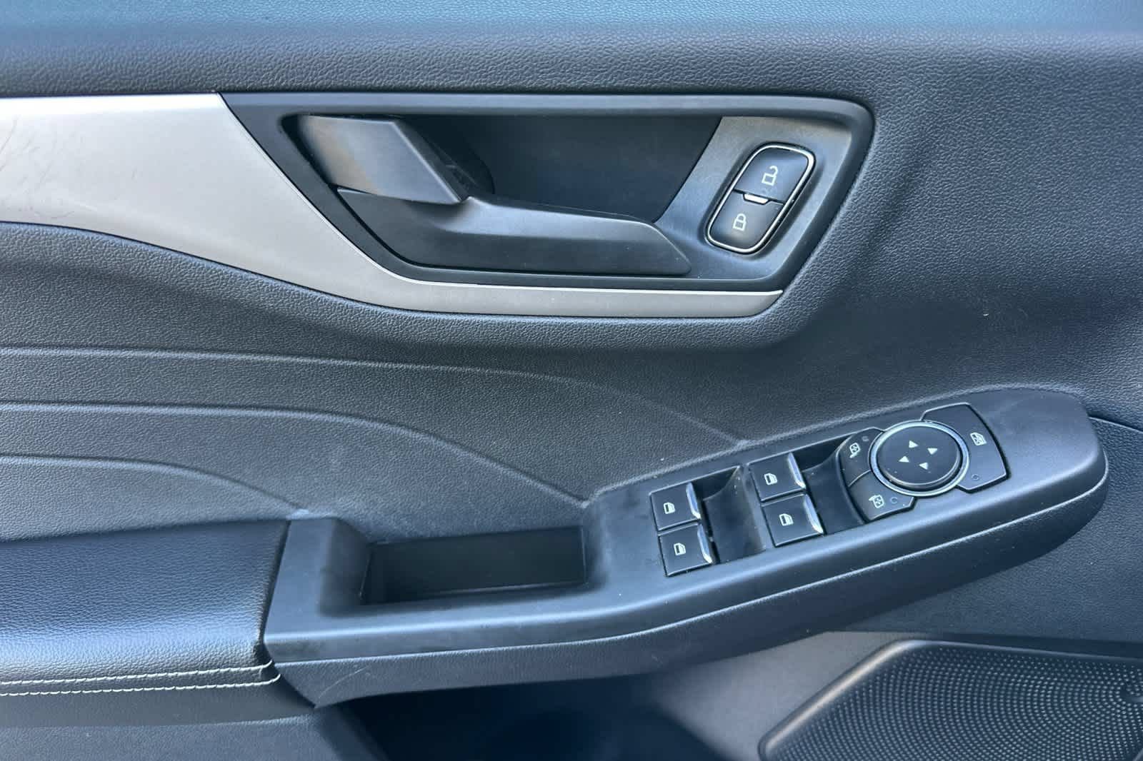 Certified 2022 Ford Escape SE AWD/4WD image 13
