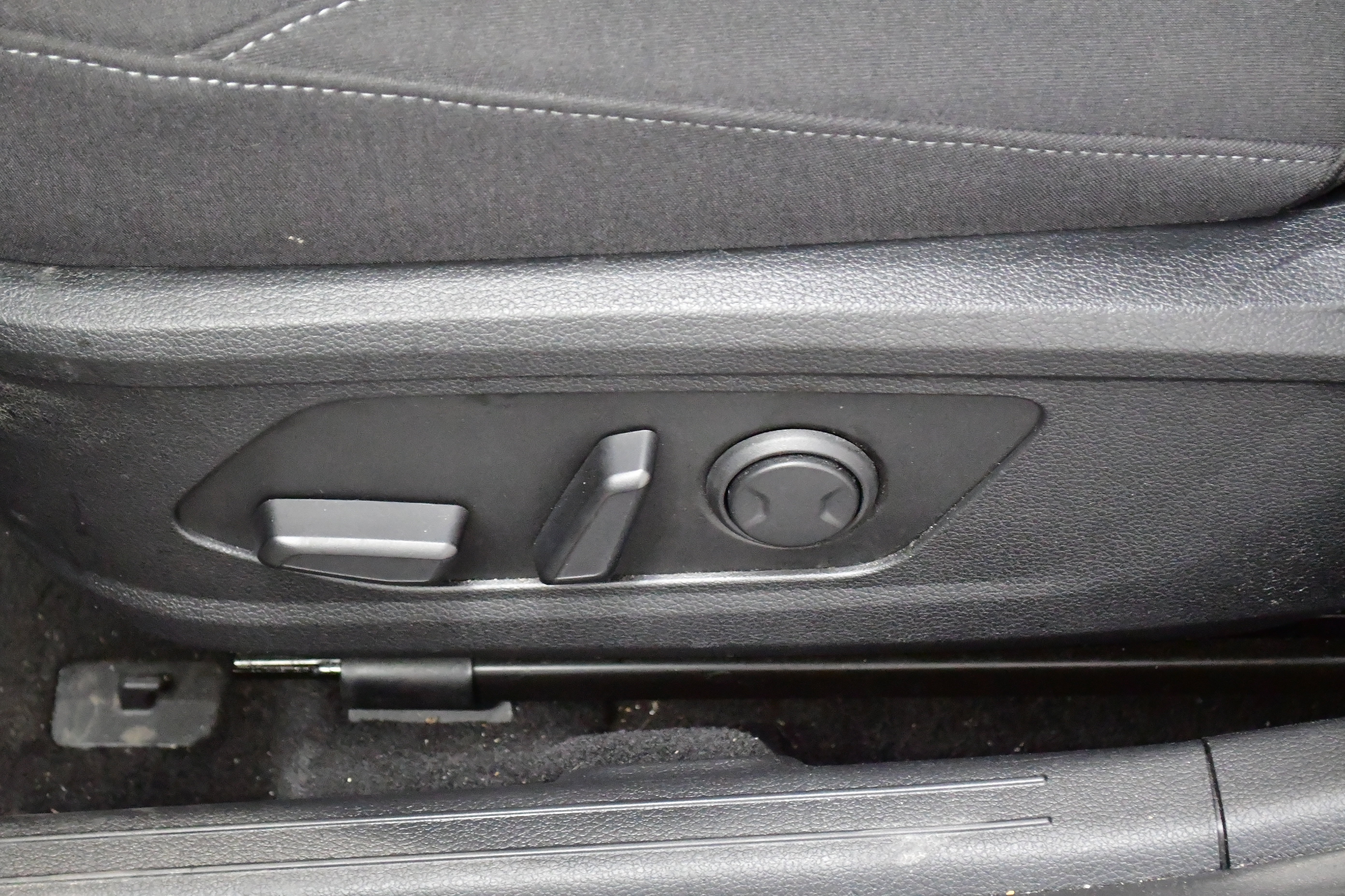 Used 2025 Hyundai Sonata SEL FWD image 12
