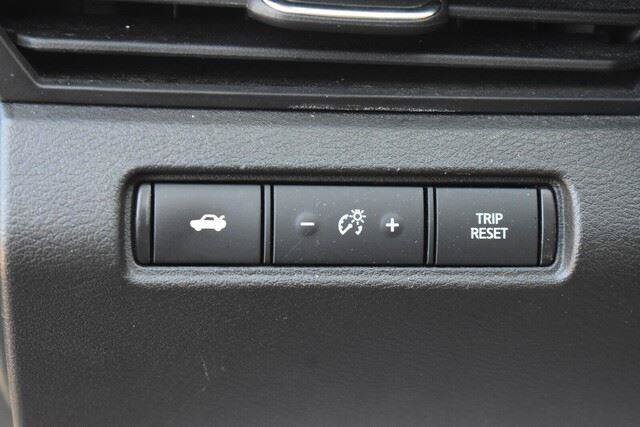 Used 2024 Nissan Altima 2.5 SV FWD image 24