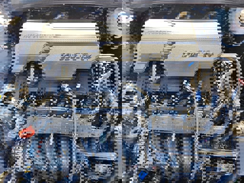 Used 2024 Hyundai Elantra SEL w/ Convenience Package image 16