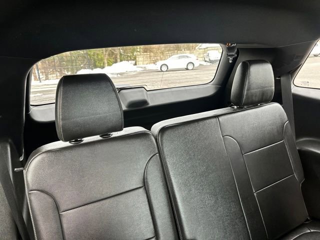 Used 2022 Chevrolet Traverse LT image 15