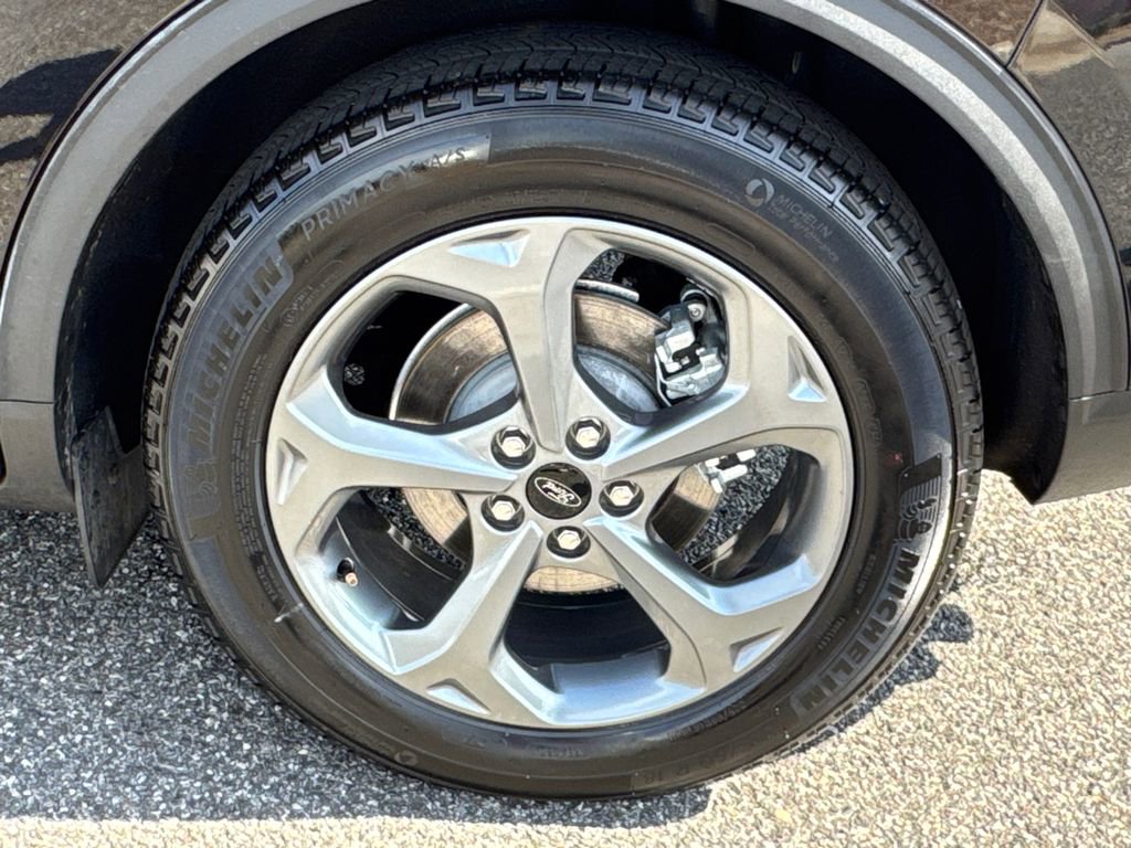 Used 2025 Ford Escape ST-Line FWD image 18