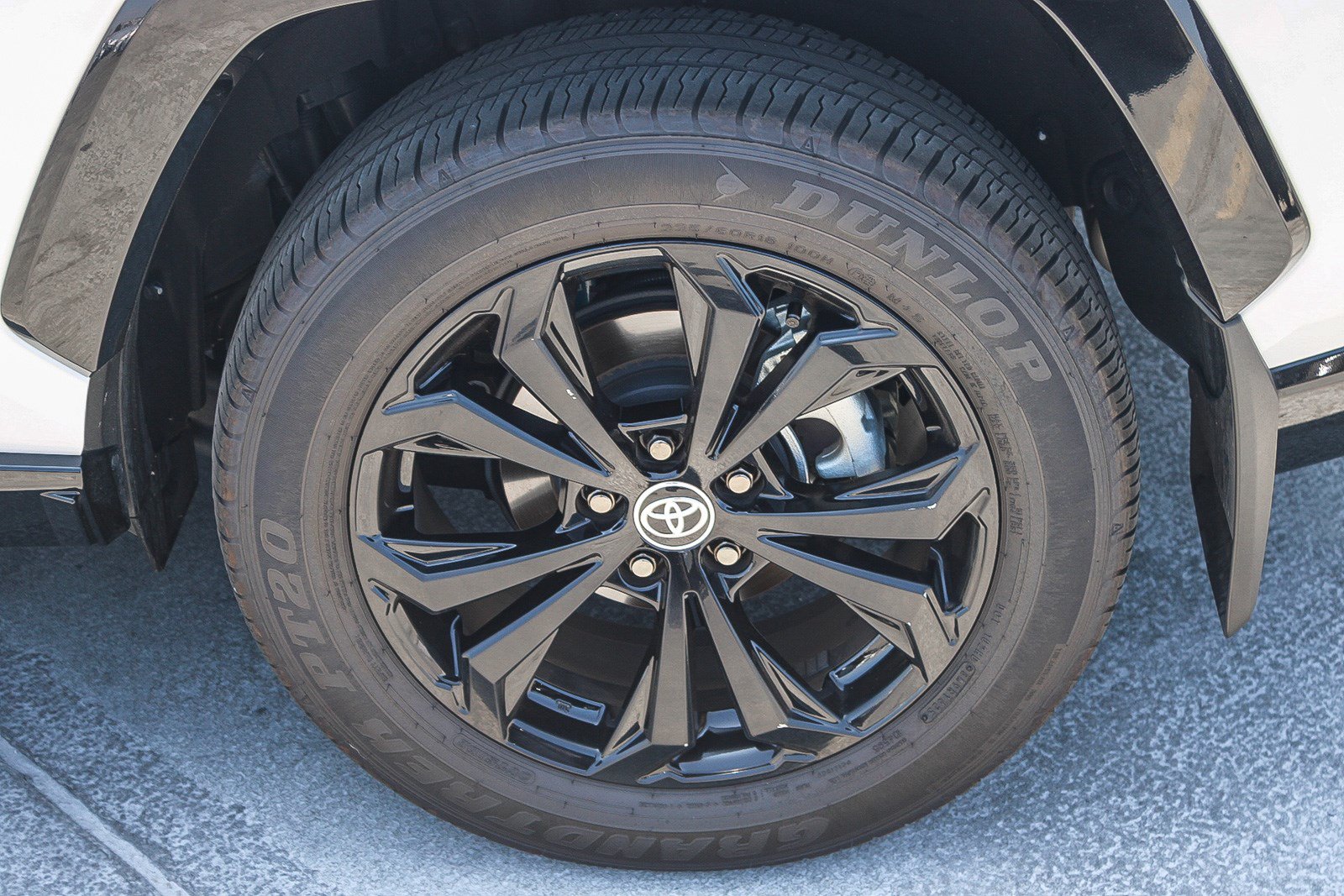 Certified 2025 Toyota RAV4 XSE w/ Advanced Technology Package AWD/4WD image 10