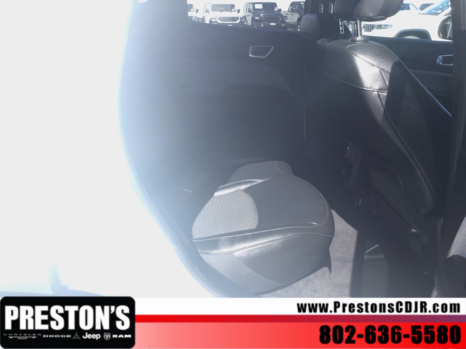 Used 2024 Jeep Compass Latitude AWD/4WD image 26