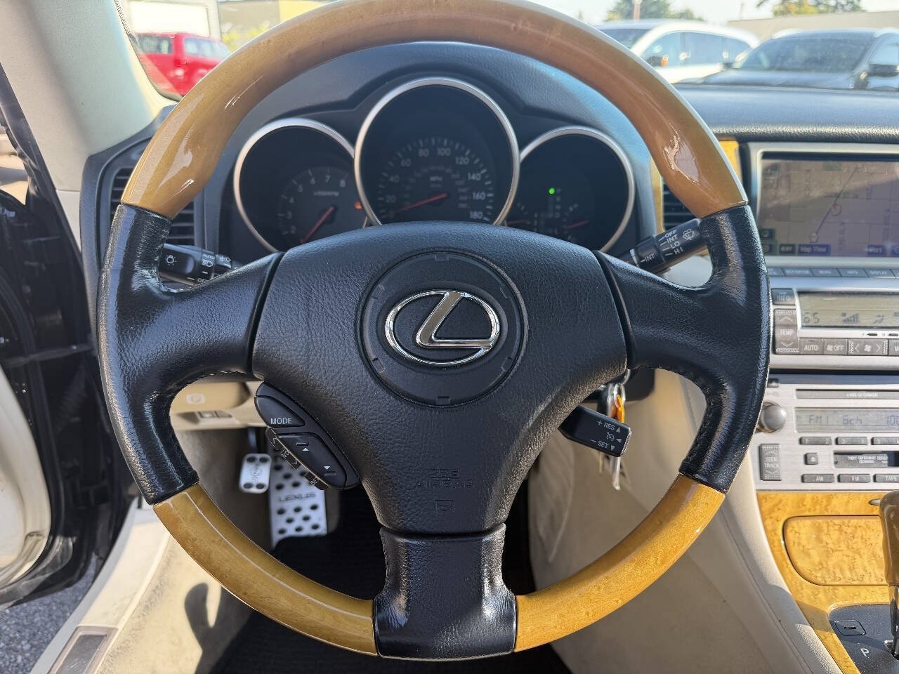 Used 2005 Lexus SC 430 Convertible RWD image 15