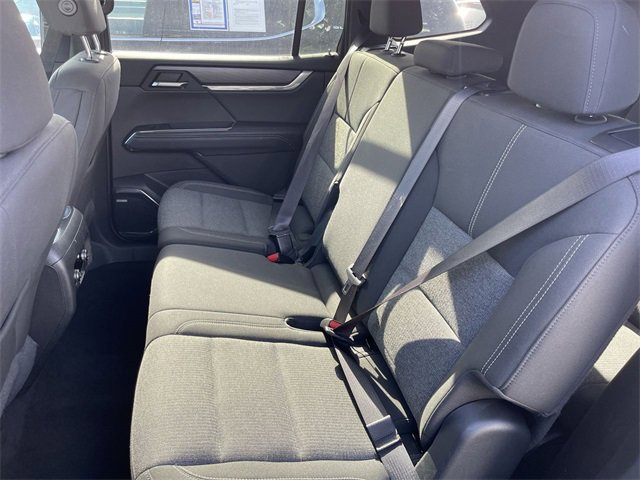 Used 2025 GMC Acadia Elevation image 7