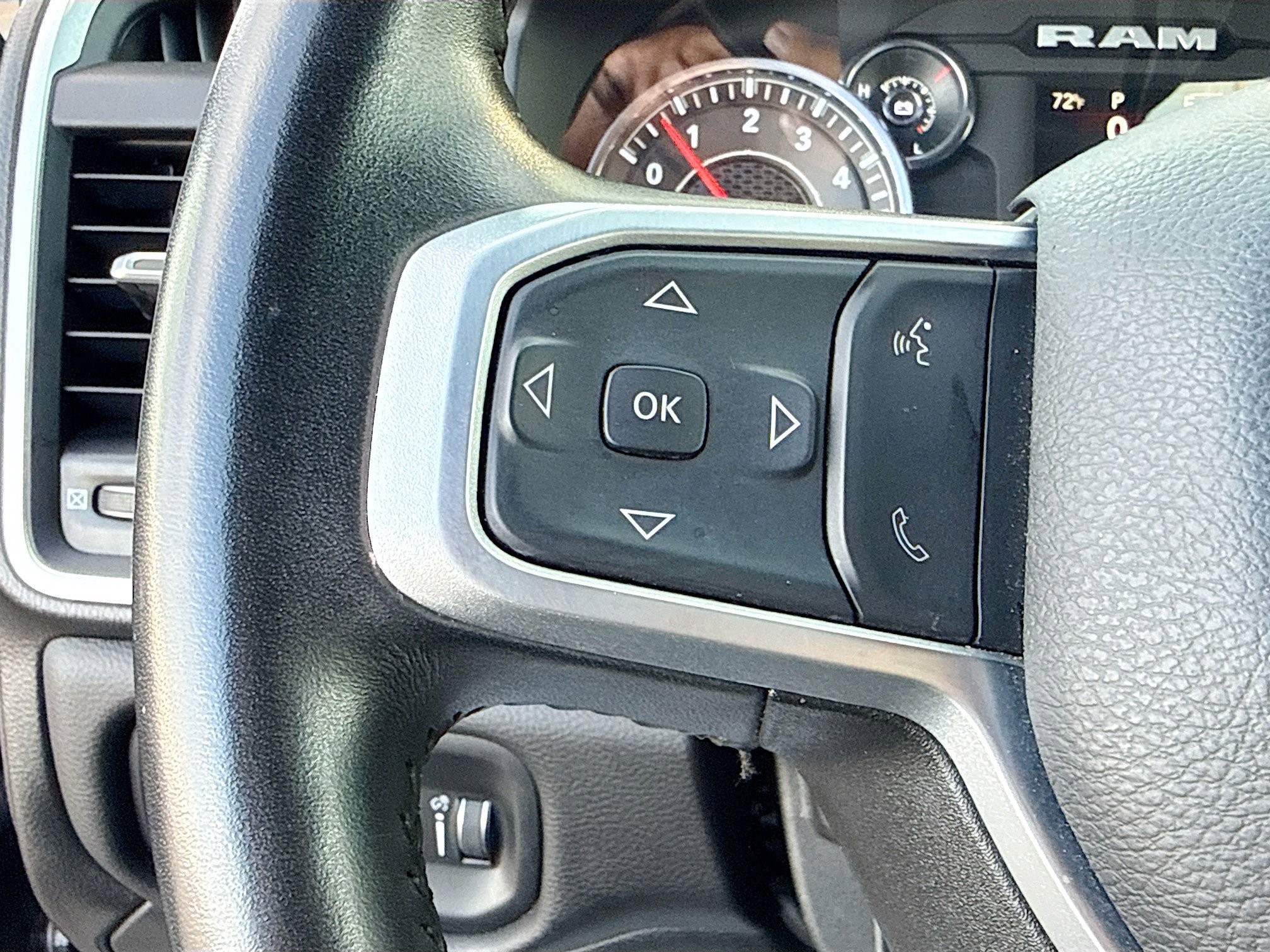 Used 2024 RAM 2500 Big Horn image 34