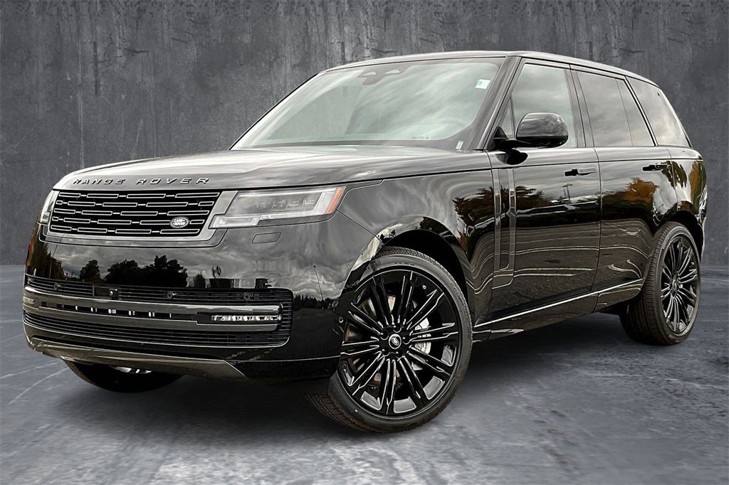New 2025 Land Rover Range Rover SE