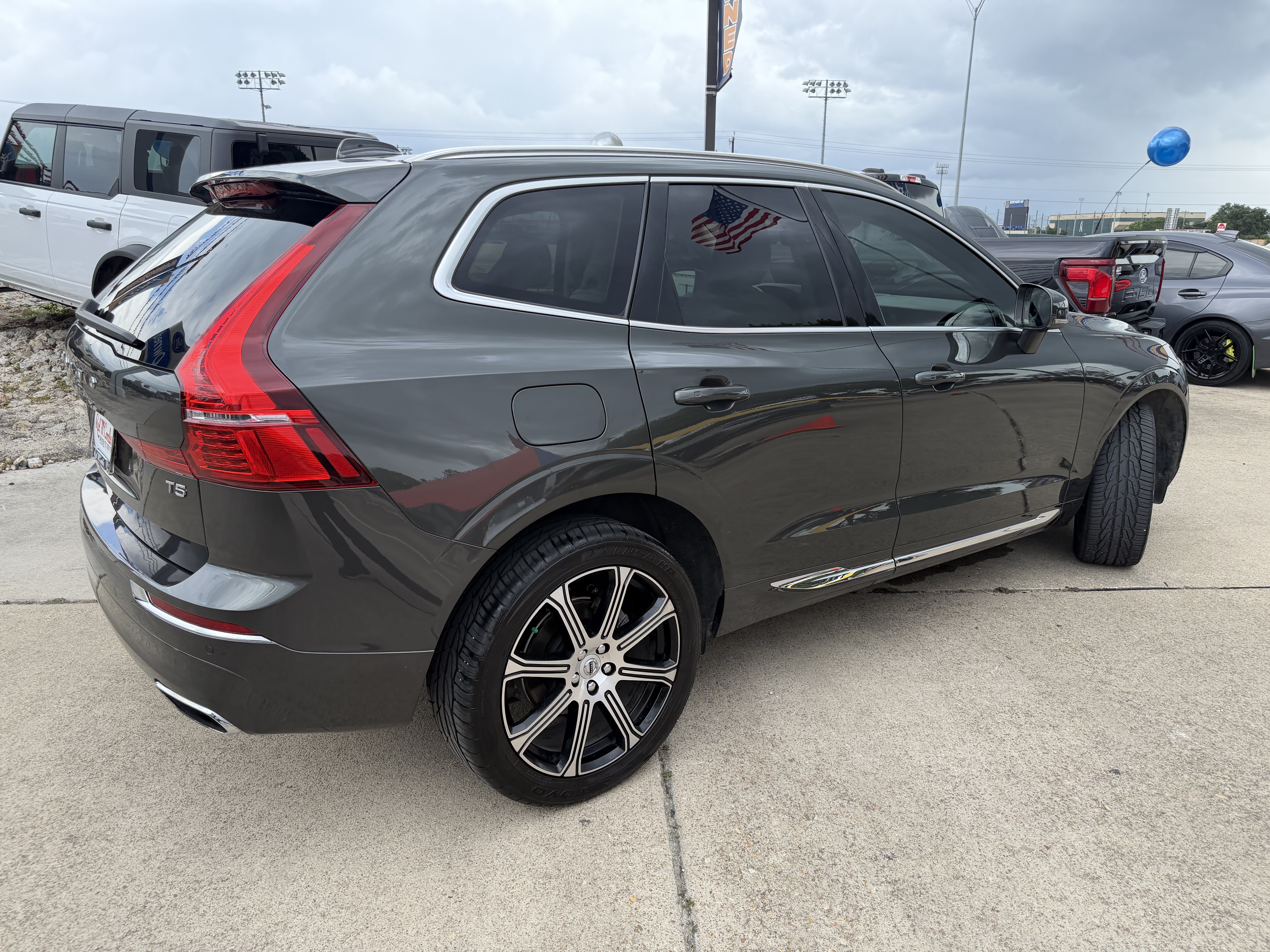 Used 2021 Volvo XC60 T5 Inscription FWD image 5