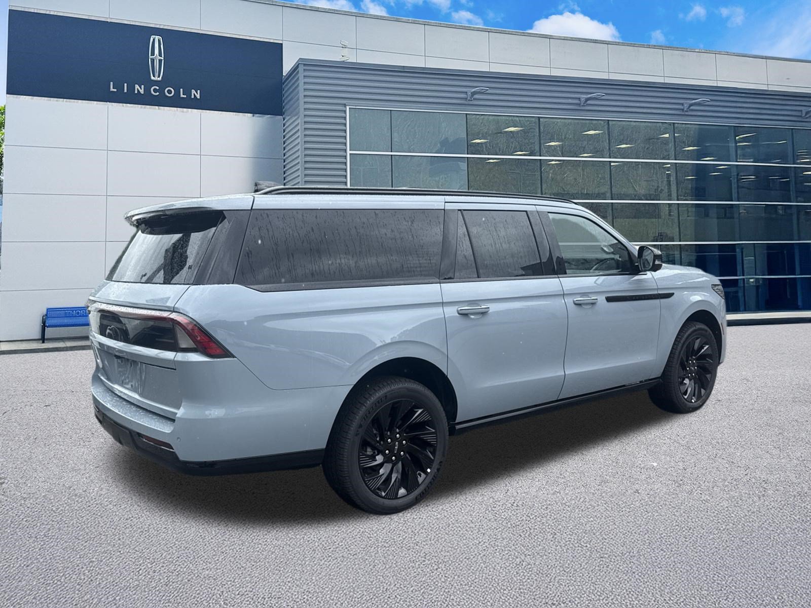 New 2027 Lincoln Navigator L Reserve w/ Jet Appearance Package AWD/4WD image 7