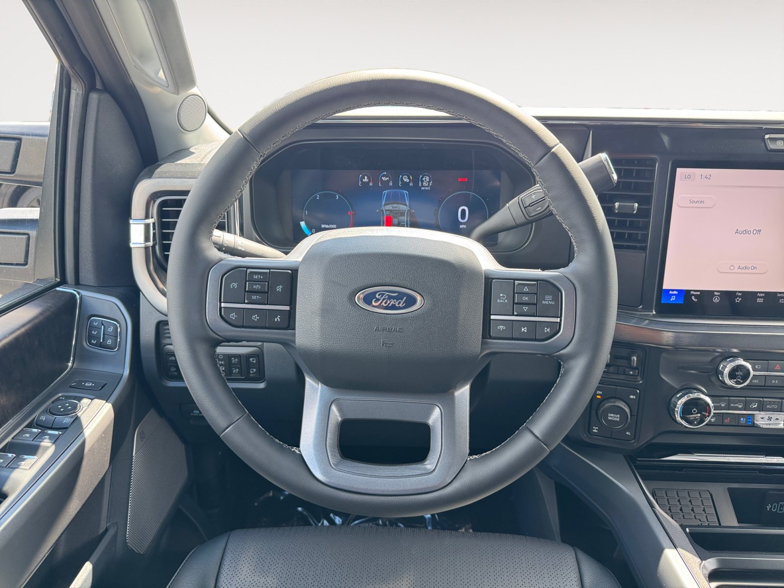 New 2026 Ford F250 Lariat w/ Black Appearance Package AWD/4WD image 16