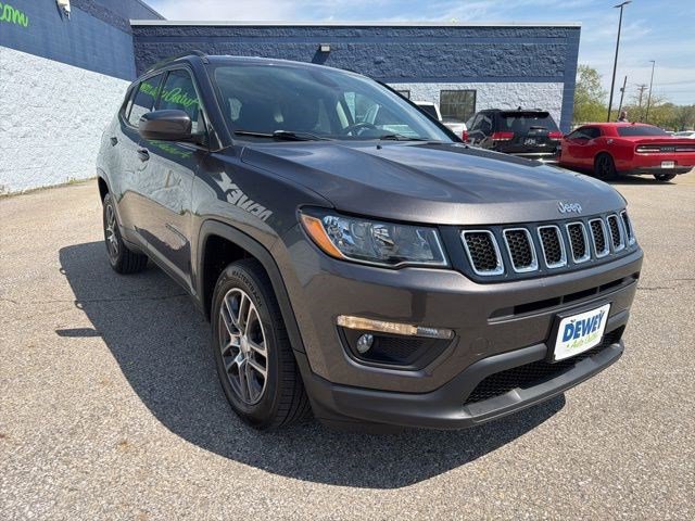 Used 2018 Jeep Compass Latitude w/ Popular Equipment Group AWD/4WD image 7