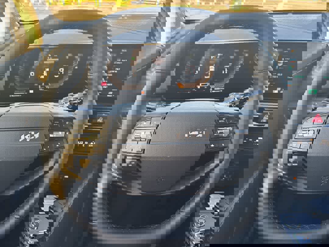 New 2026 Kia Sportage EX image 14