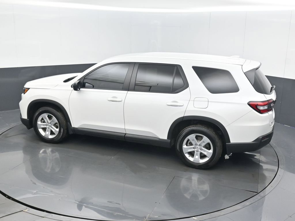 Used 2024 Honda Pilot LX image 15