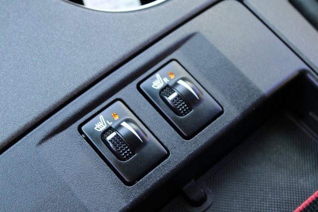 Used 2016 Toyota Camry XLE image 28