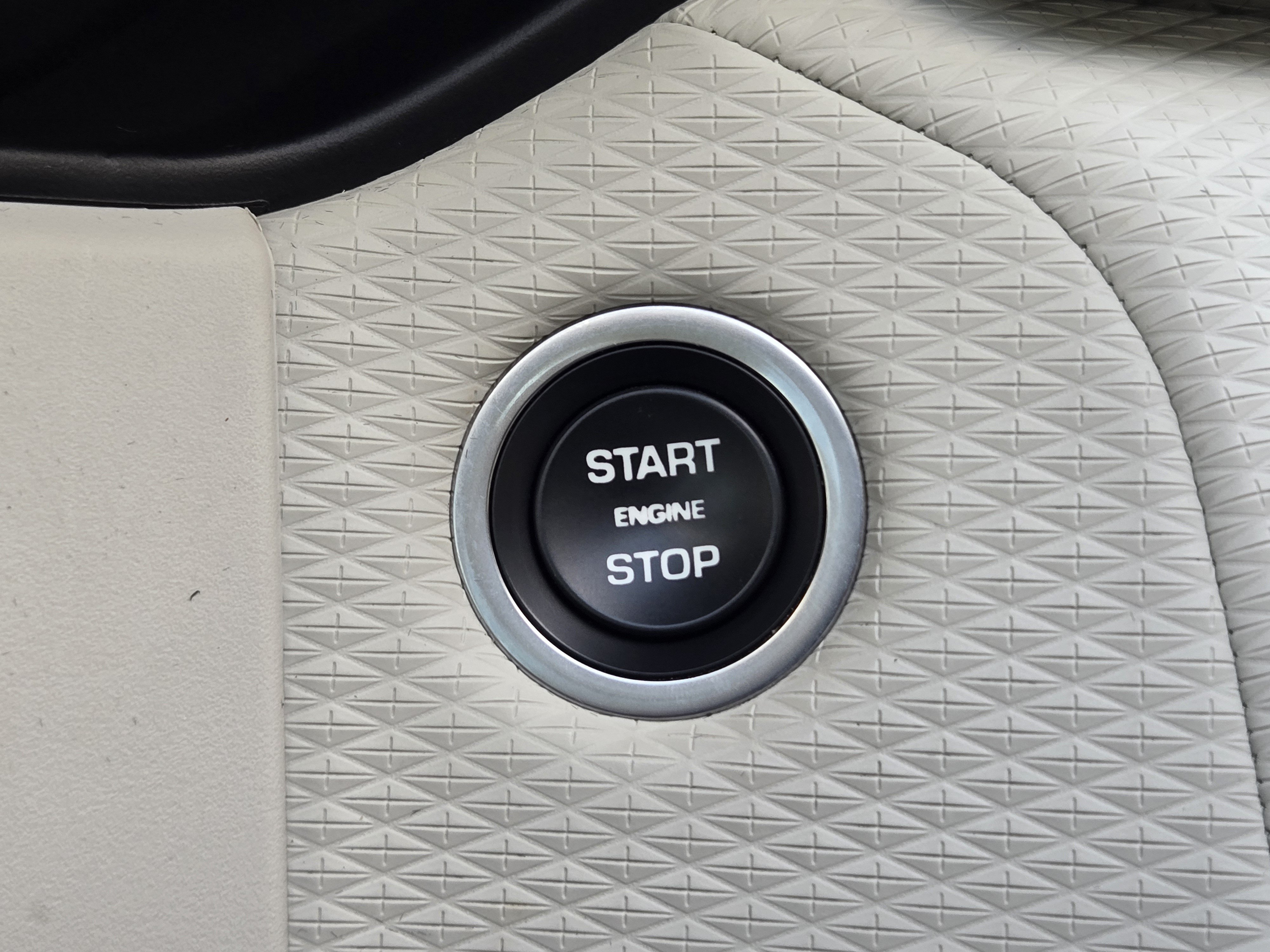 Used 2023 Land Rover Range Rover Velar R-Dynamic S AWD/4WD image 40