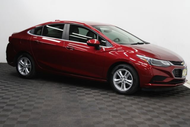 Used 2018 Chevrolet Cruze LT w/ Convenience Package FWD image 1